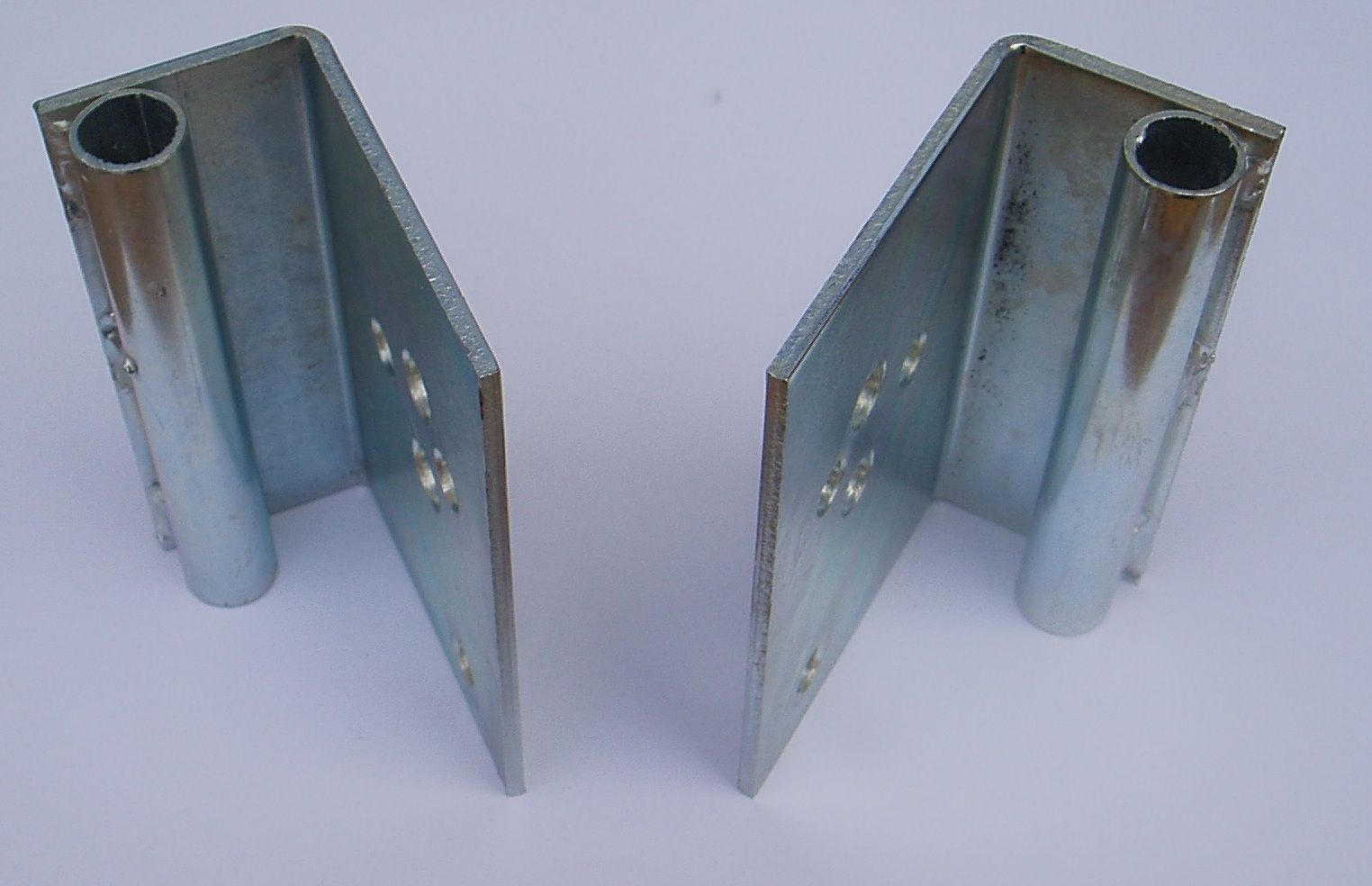 RETRACABLE DOOR ROLLER BRACKETS TO SUIT HENDERSON GARAGE DOOR PARTS SPARES