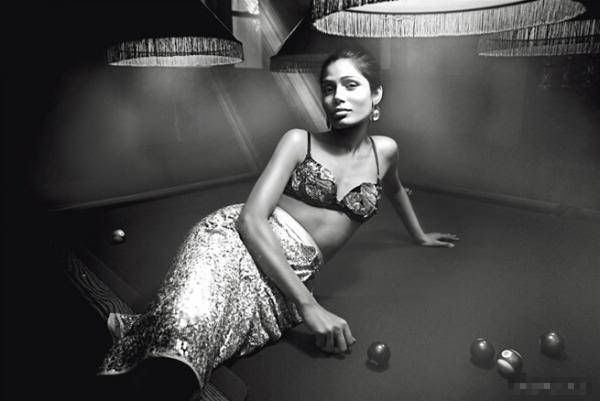 Freida Pinto Sexy Hot Pics, L'Uomo Vogue