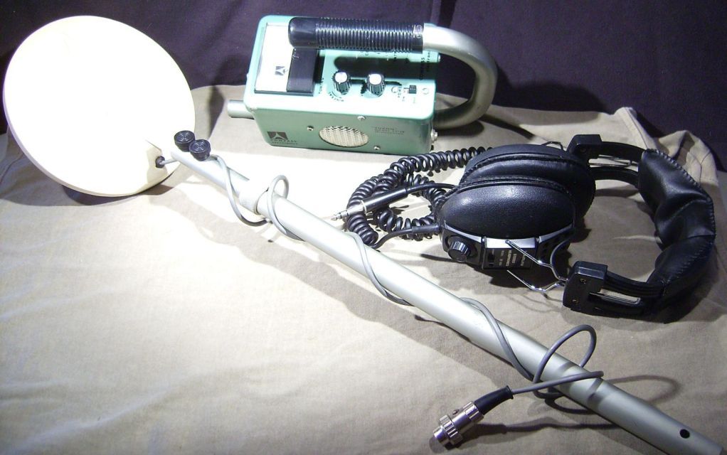 Compass Metal Detector Yukon 77B Professional with Maruni Stereo Headphones