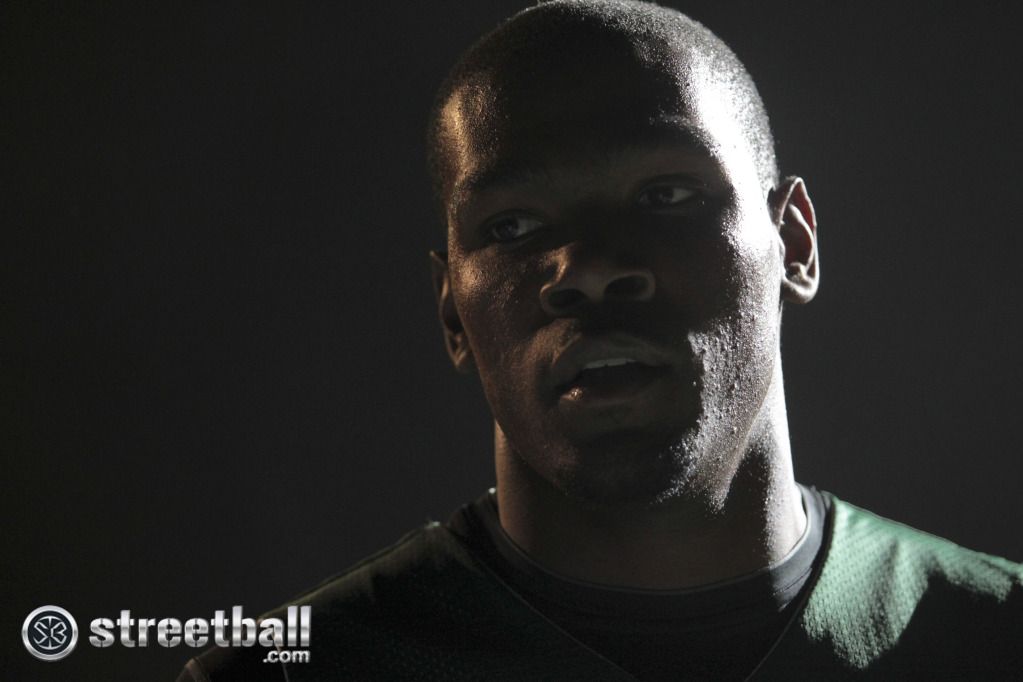 Kevin-Durant-Nike_Basketball-Commercial_zpsd04e4cb2.jpg